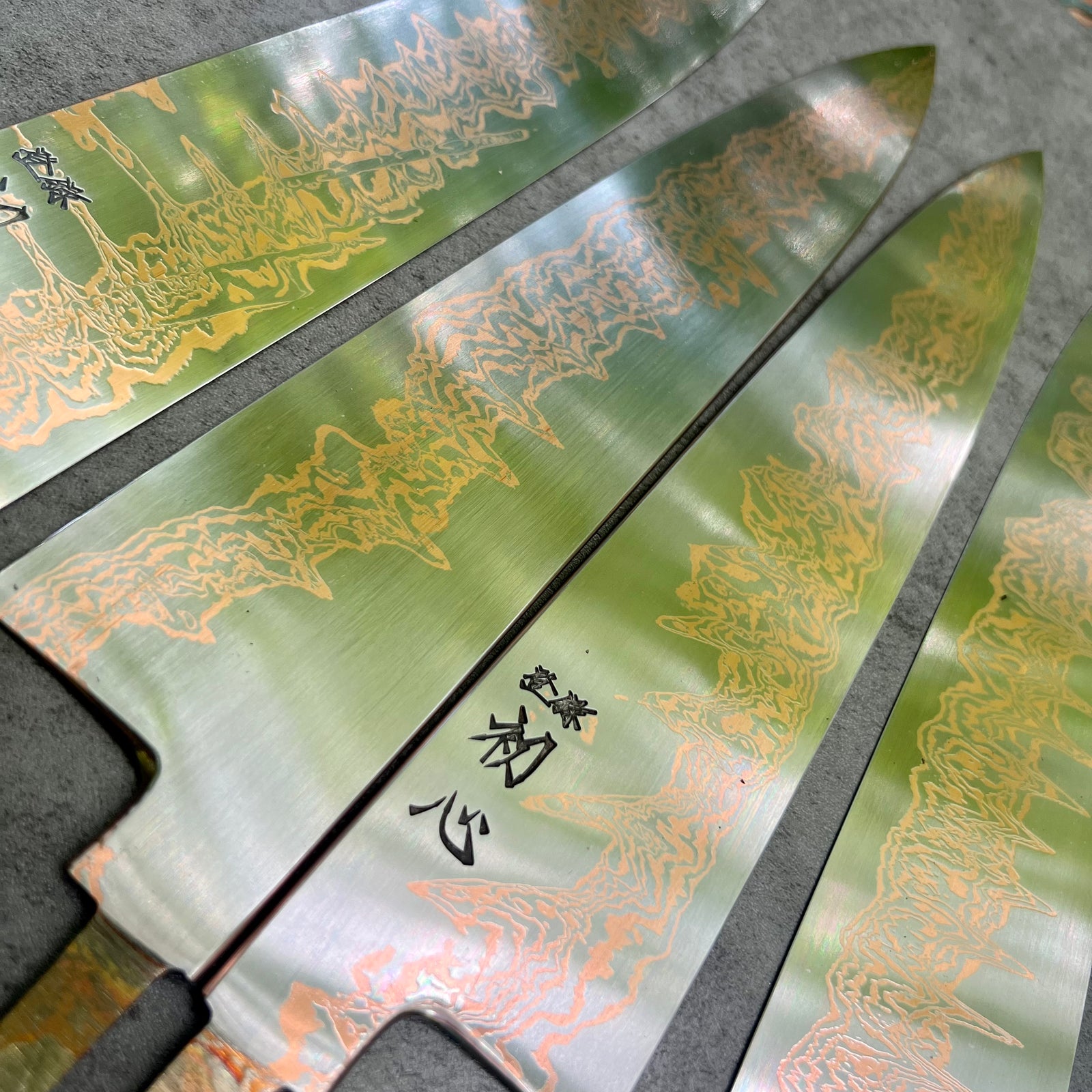 Hatsukokoro Yorokobi SLD Copper Suminagashi Gyuto 240 mm - Blade